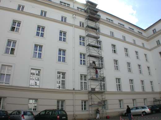 Gerüstturm an der Westfassade