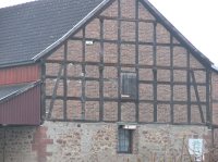 Seglernistplätze an der Scheune, Foto Wiegand